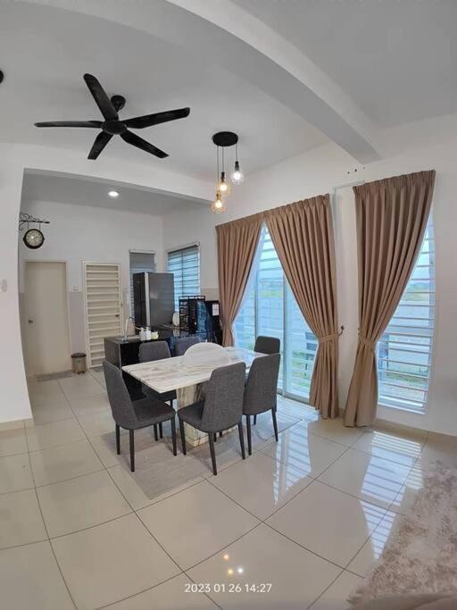 Bandar Puncak Alam Prima Guest House - Puncak Alam Homestay Mus-Lim Friendly מראה חיצוני תמונה