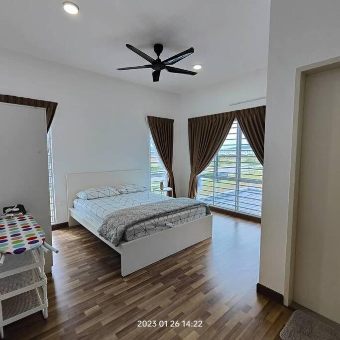 Bandar Puncak Alam Prima Guest House - Puncak Alam Homestay Mus-Lim Friendly מראה חיצוני תמונה